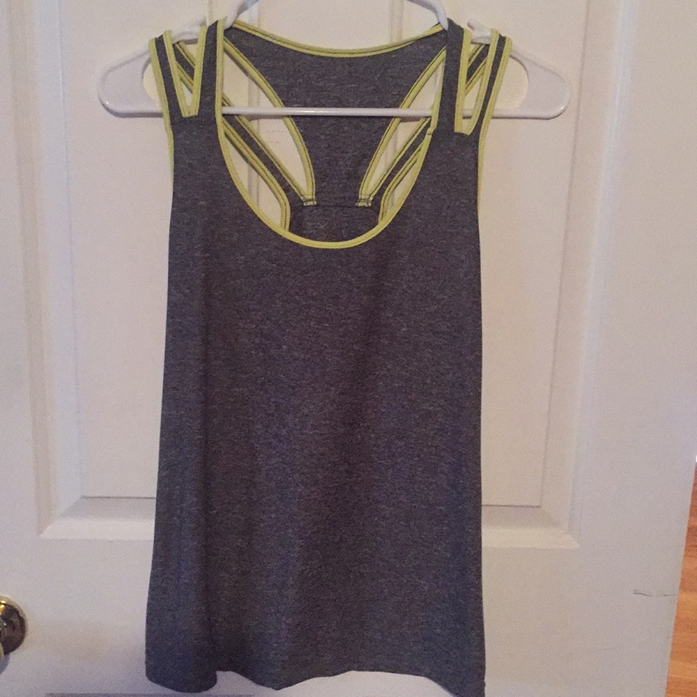 Athletic tank top
